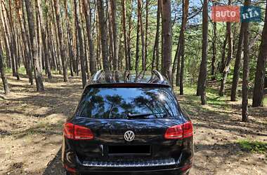 Позашляховик / Кросовер Volkswagen Touareg 2011 в  фото 24 Позашляховик / Кросовер Volkswagen Touareg 2011 в