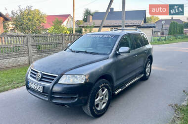 Внедорожник / Кроссовер Volkswagen Touareg 2004 в 