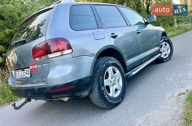 Внедорожник / Кроссовер Volkswagen Touareg 2004 в 