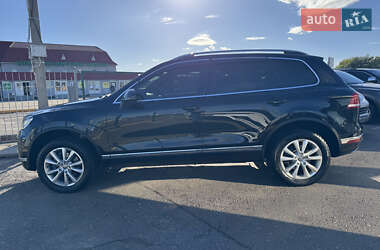 Позашляховик / Кросовер Volkswagen Touareg 2017 в 
