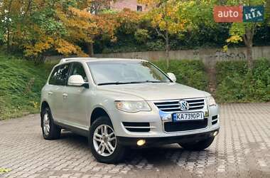 Позашляховик / Кросовер Volkswagen Touareg 2007 в Києві