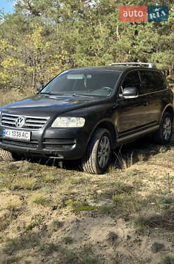 Внедорожник / Кроссовер Volkswagen Touareg 2003 в Буче