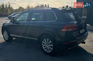 Внедорожник / Кроссовер Volkswagen Touareg 2012 в 