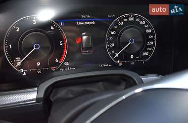 Внедорожник / Кроссовер Volkswagen Touareg 2019 в 