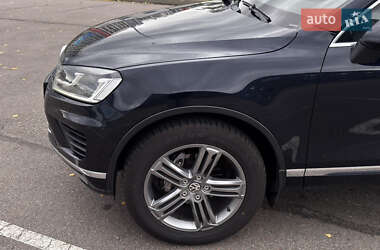 Внедорожник / Кроссовер Volkswagen Touareg 2016 в 