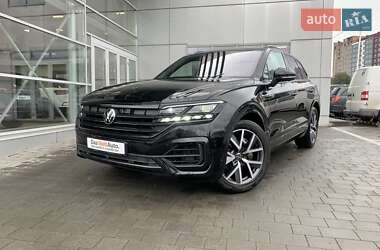 Позашляховик / Кросовер Volkswagen Touareg 2022 в Івано-Франківську