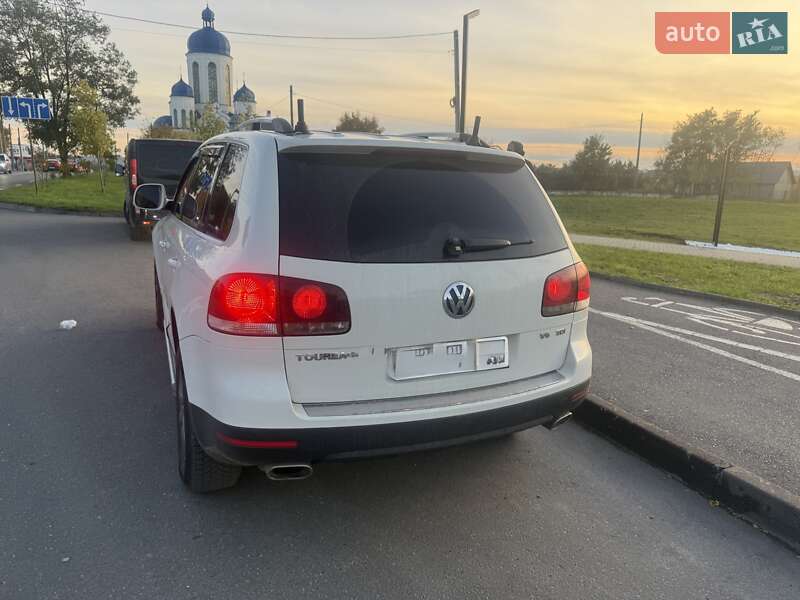Внедорожник / Кроссовер Volkswagen Touareg 2009 в Черновцах