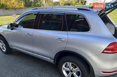 Внедорожник / Кроссовер Volkswagen Touareg 2012 в Борисполе