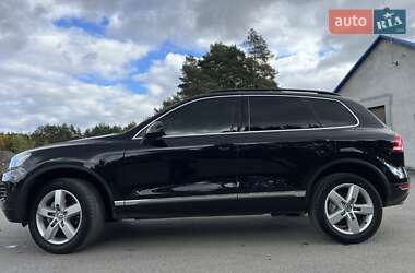 Внедорожник / Кроссовер Volkswagen Touareg 2011 в 