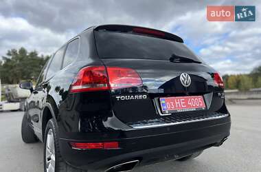 Внедорожник / Кроссовер Volkswagen Touareg 2011 в 