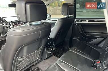Внедорожник / Кроссовер Volkswagen Touareg 2011 в 