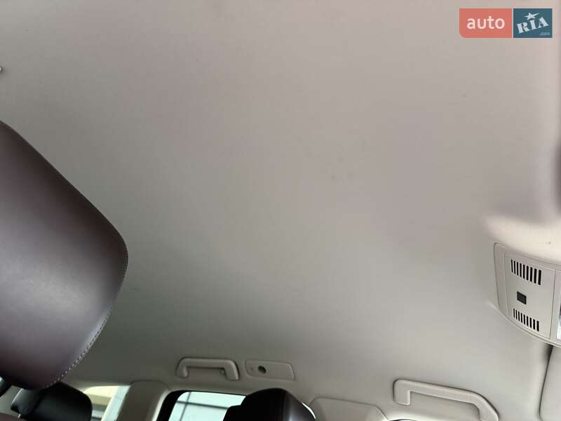 Позашляховик / Кросовер Volkswagen Touareg 2017 в Одесі