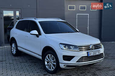Внедорожник / Кроссовер Volkswagen Touareg 2014 в Киеве