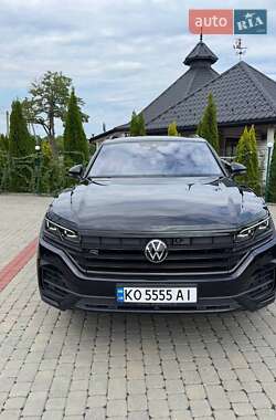 Внедорожник / Кроссовер Volkswagen Touareg 2021 в 