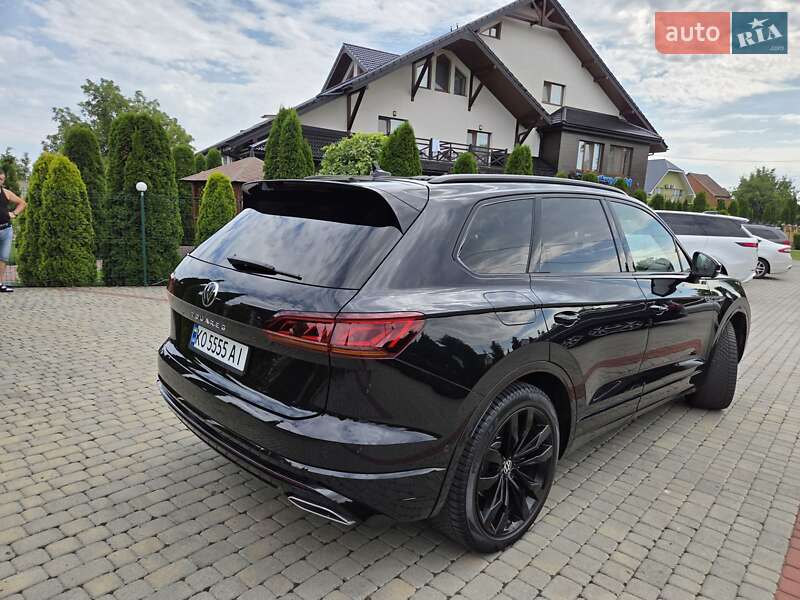 Внедорожник / Кроссовер Volkswagen Touareg 2021 в Иршаве