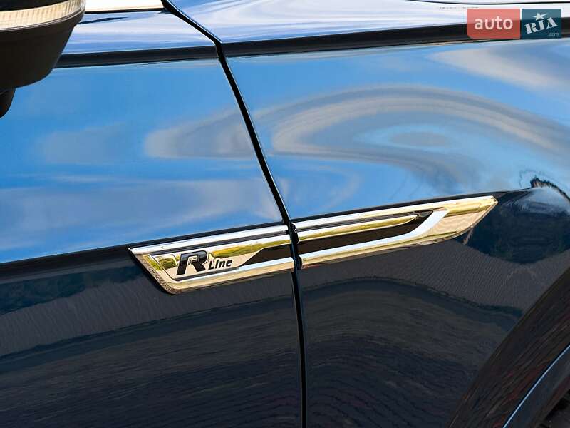Внедорожник / Кроссовер Volkswagen Touareg 2021 в Луцке
