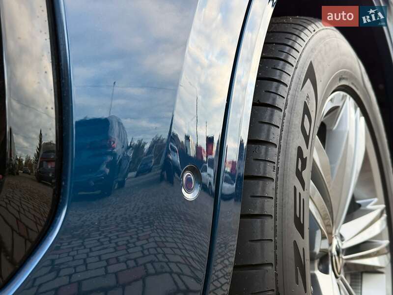 Внедорожник / Кроссовер Volkswagen Touareg 2021 в Луцке