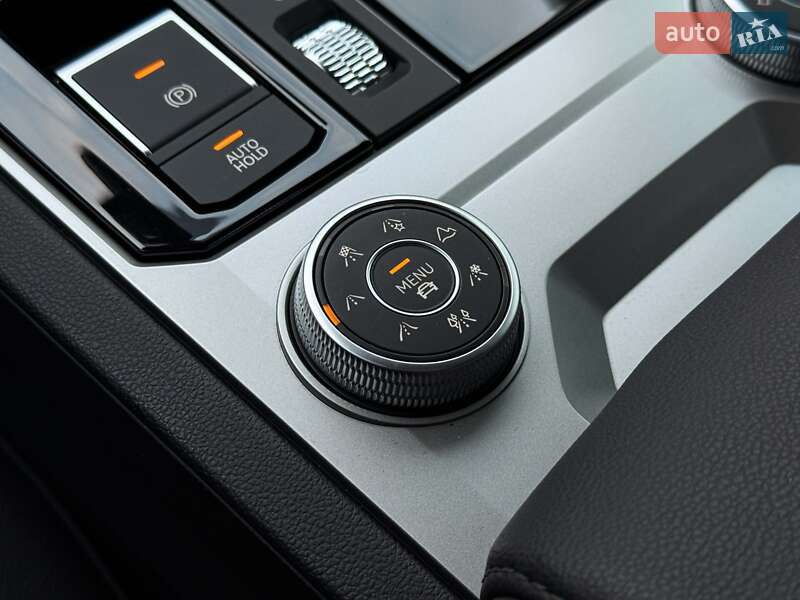 Внедорожник / Кроссовер Volkswagen Touareg 2021 в Луцке