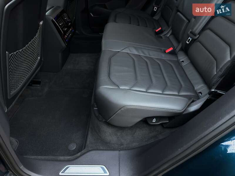 Внедорожник / Кроссовер Volkswagen Touareg 2021 в Луцке