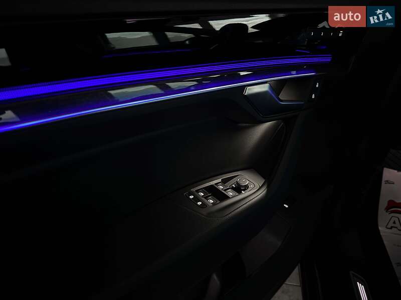 Внедорожник / Кроссовер Volkswagen Touareg 2021 в Луцке