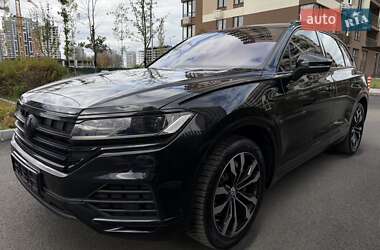 Внедорожник / Кроссовер Volkswagen Touareg 2020 в 