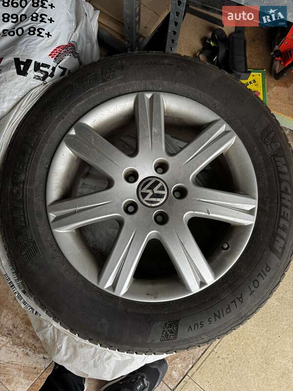 Внедорожник / Кроссовер Volkswagen Touareg 2016 в Тернополе