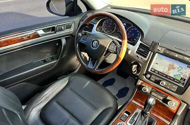 Позашляховик / Кросовер Volkswagen Touareg 2014 в  фото 9 Позашляховик / Кросовер Volkswagen Touareg 2014 в
