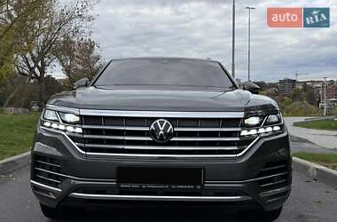 Позашляховик / Кросовер Volkswagen Touareg 2020 в Вінниці