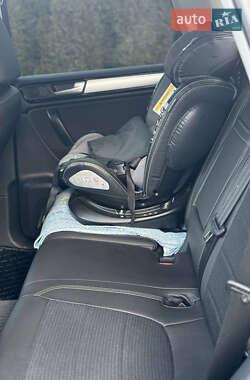 Внедорожник / Кроссовер Volkswagen Touareg 2013 в 
