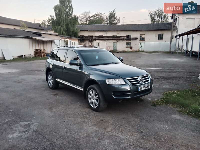 Внедорожник / Кроссовер Volkswagen Touareg 2004 в 