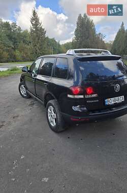 Внедорожник / Кроссовер Volkswagen Touareg 2007 в 
