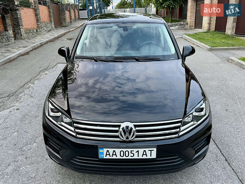 Позашляховик / Кросовер Volkswagen Touareg 2015 в Києві фото 11 Позашляховик / Кросовер Volkswagen Touareg 2015 в Києві