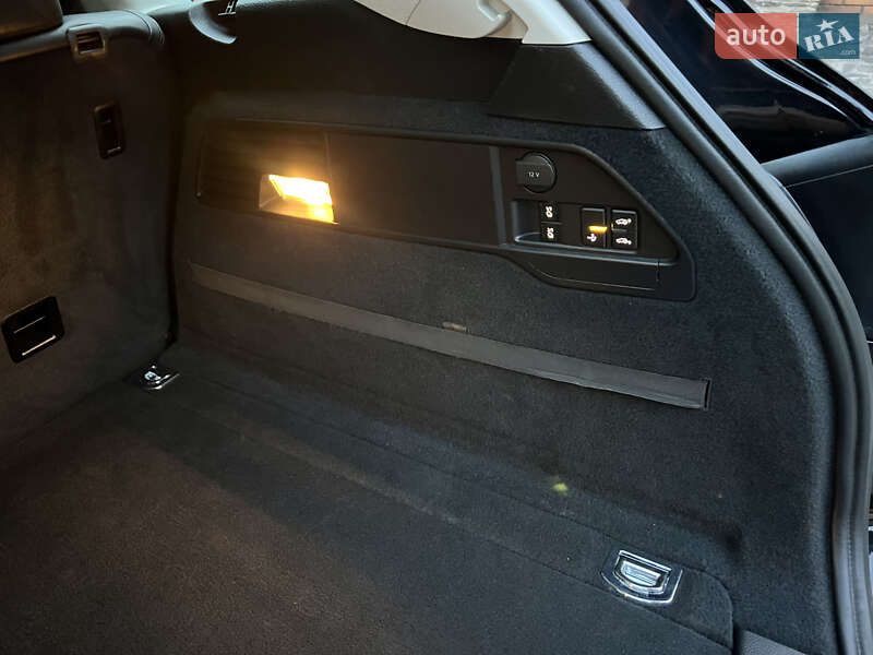 Позашляховик / Кросовер Volkswagen Touareg 2015 в Києві фото 63 Позашляховик / Кросовер Volkswagen Touareg 2015 в Києві