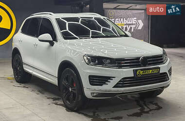 Внедорожник / Кроссовер Volkswagen Touareg 2017 в Черновцах