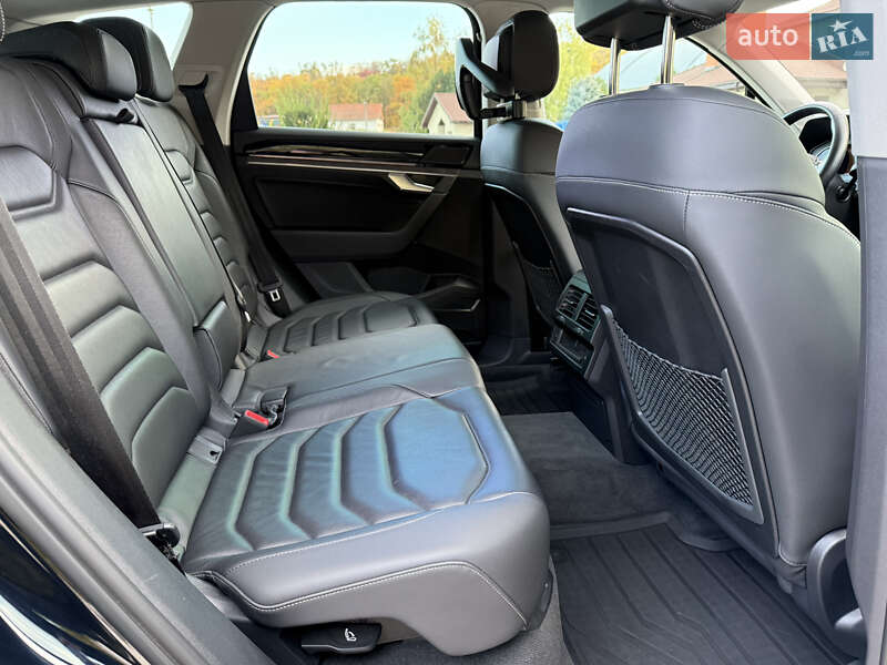 Позашляховик / Кросовер Volkswagen Touareg 2021 в Дніпрі фото 28 Позашляховик / Кросовер Volkswagen Touareg 2021 в Дніпрі