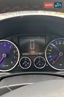 Позашляховик / Кросовер Volkswagen Touareg 2008 в  фото 20 Позашляховик / Кросовер Volkswagen Touareg 2008 в