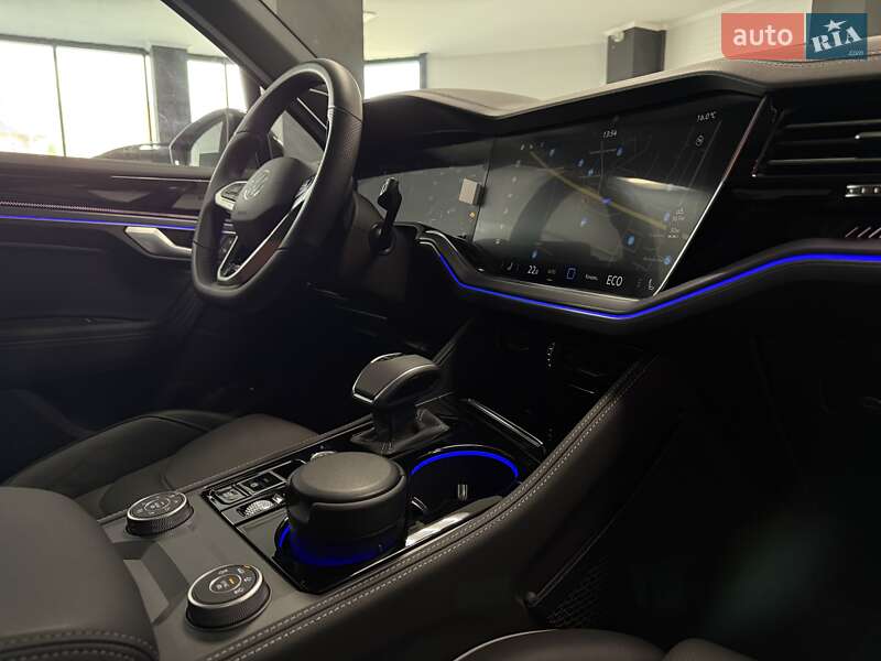 Позашляховик / Кросовер Volkswagen Touareg 2025 в Тернополі