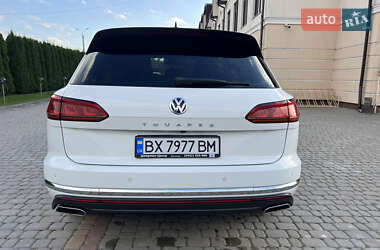 Внедорожник / Кроссовер Volkswagen Touareg 2019 в 