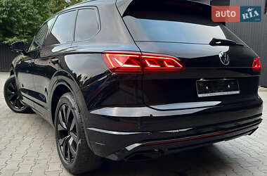 Внедорожник / Кроссовер Volkswagen Touareg 2022 в 