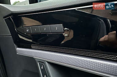 Внедорожник / Кроссовер Volkswagen Touareg 2022 в 