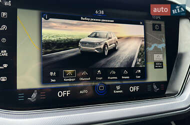 Внедорожник / Кроссовер Volkswagen Touareg 2022 в 