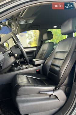Внедорожник / Кроссовер Volkswagen Touareg 2005 в 