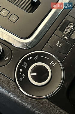 Внедорожник / Кроссовер Volkswagen Touareg 2005 в 