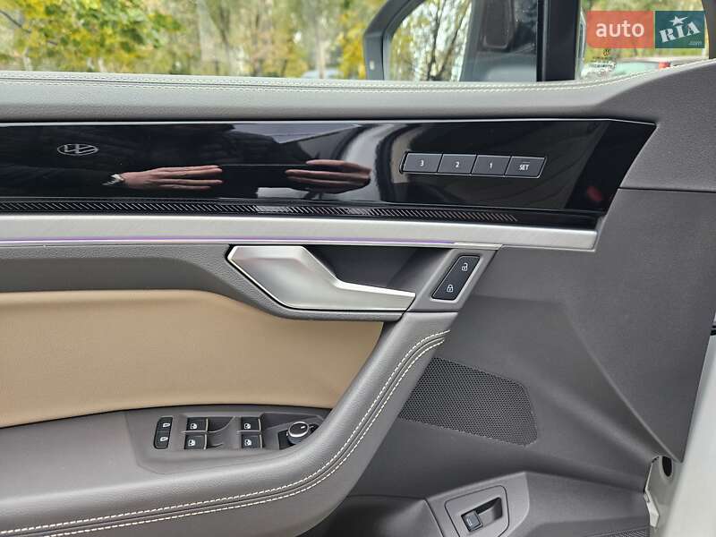 Позашляховик / Кросовер Volkswagen Touareg 2024 в Києві фото 17 Позашляховик / Кросовер Volkswagen Touareg 2024 в Києві
