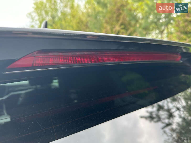 Позашляховик / Кросовер Volkswagen Touareg 2018 в Сарнах фото 24 Позашляховик / Кросовер Volkswagen Touareg 2018 в Сарнах