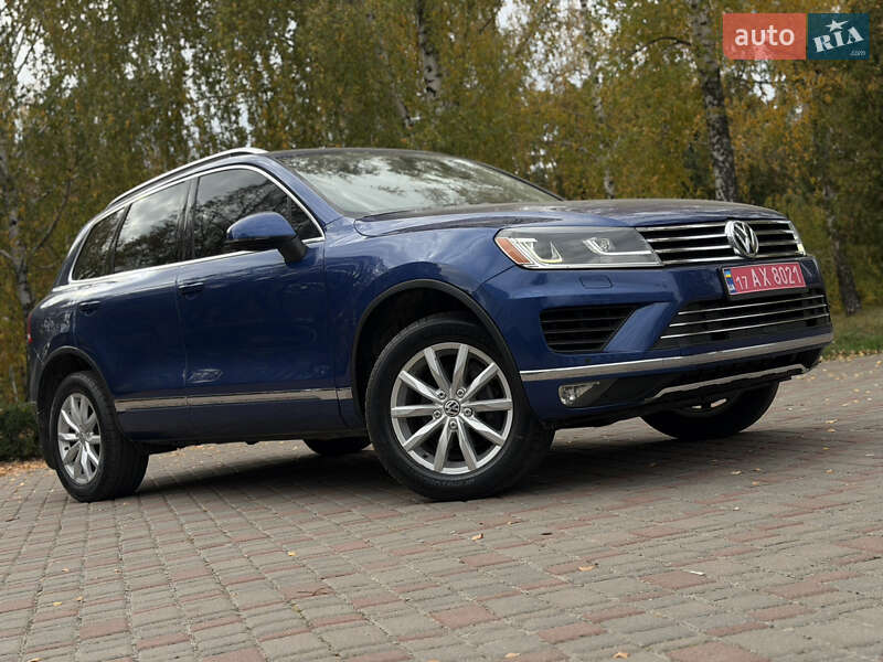Внедорожник / Кроссовер Volkswagen Touareg 2017 в Лубнах