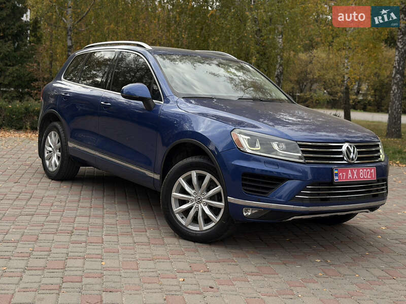 Внедорожник / Кроссовер Volkswagen Touareg 2017 в Лубнах