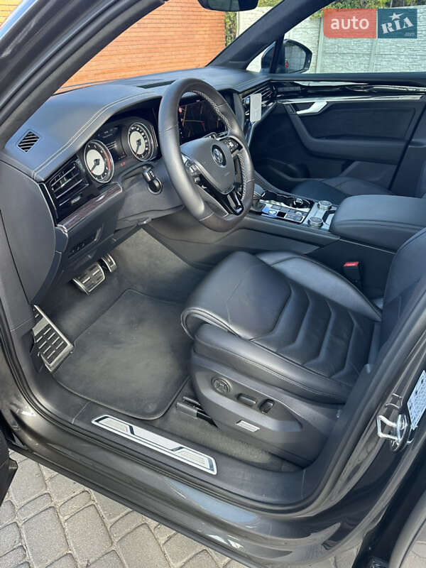 Внедорожник / Кроссовер Volkswagen Touareg 2019 в Днепре фото 10 Внедорожник / Кроссовер Volkswagen Touareg 2019 в Днепре