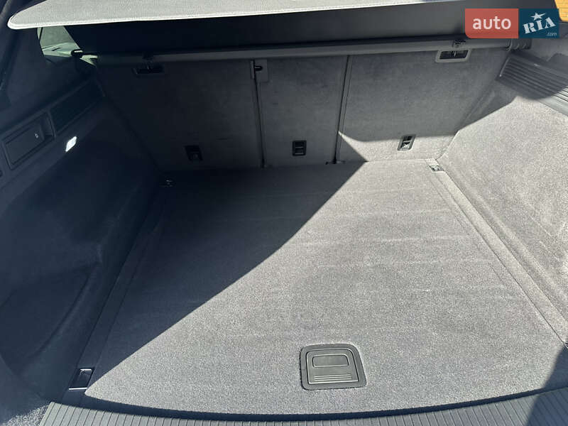 Внедорожник / Кроссовер Volkswagen Touareg 2019 в Днепре фото 27 Внедорожник / Кроссовер Volkswagen Touareg 2019 в Днепре