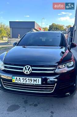 Позашляховик / Кросовер Volkswagen Touareg 2012 в Дніпрі